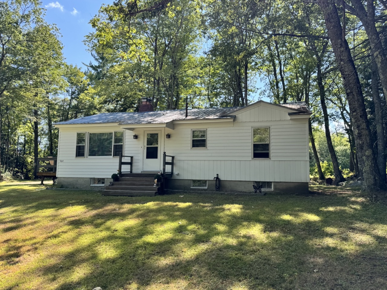 564 Meadow Rd